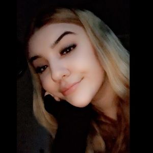 Meet your Posher, Emelyn